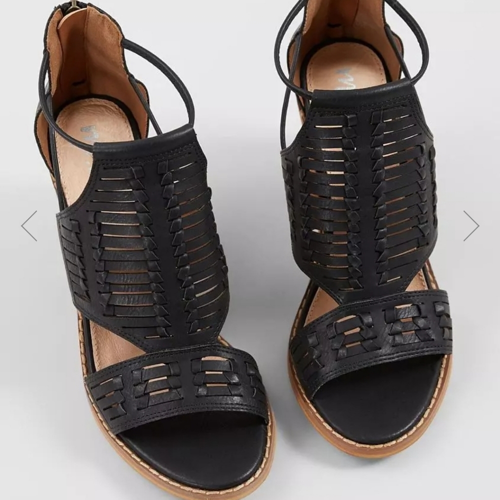 Mi.iM Booties - Picture 4 of 8